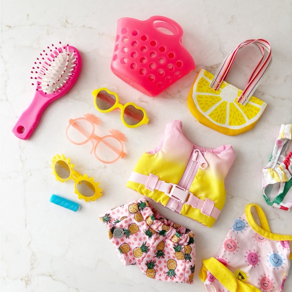 Wellie Wishers Glitter Girls Beach Day Pool Party Bundle - Picture 5 of 6